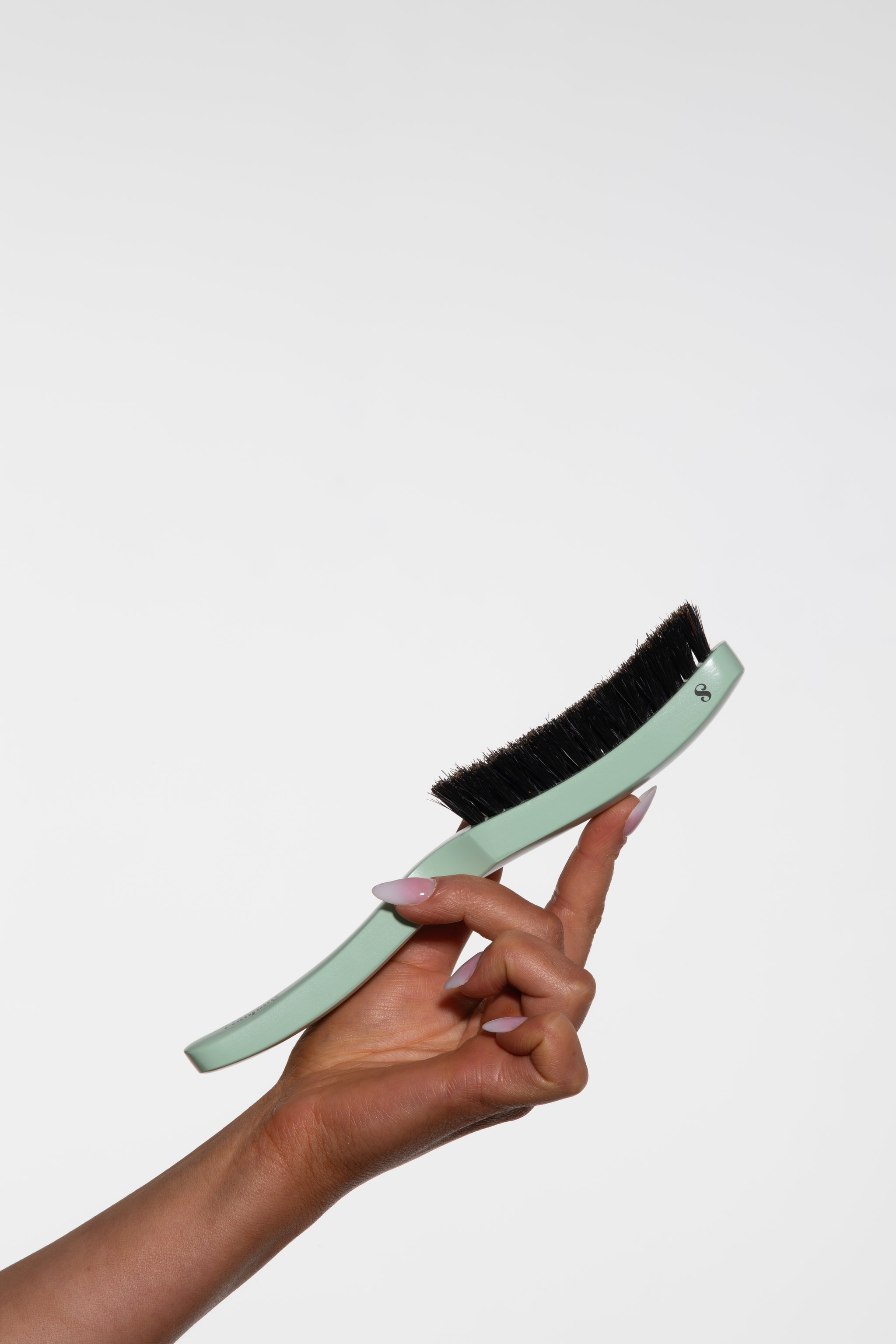 Mane Master™ Curved Smoothing Hair Brush