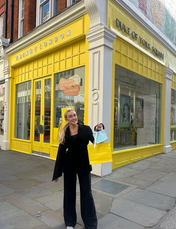 trinny london.png__PID:fc03cb2d-8891-4f1f-8b64-45c388ff74d4